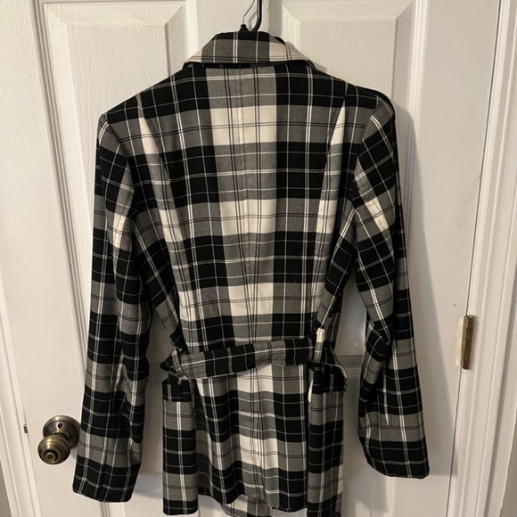 Plaid belted jacket - Picture 2 of 3